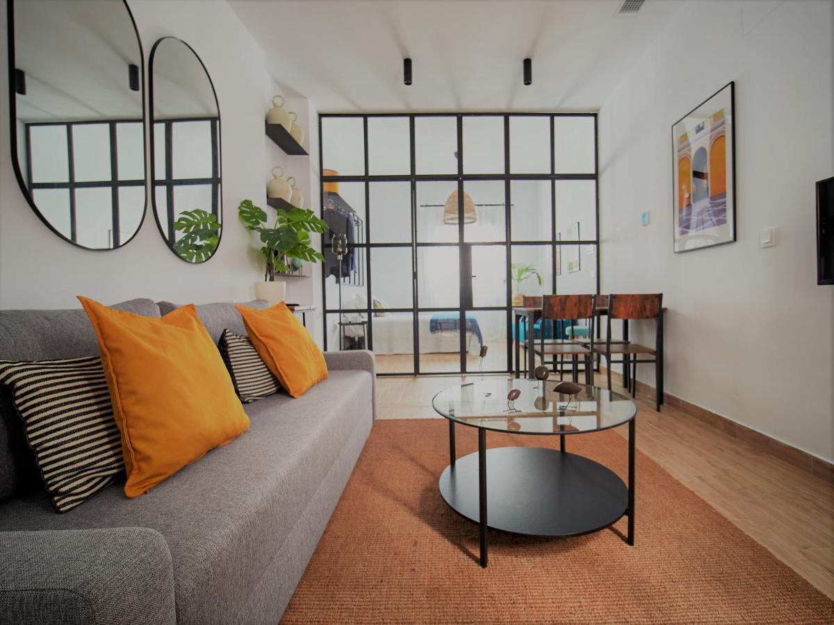 Pelicano Seville Apartments מראה חיצוני תמונה